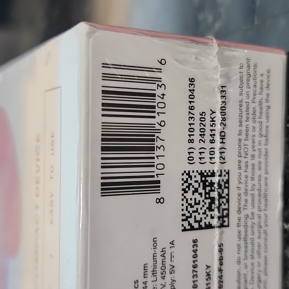 Solawave 2 in 1 Skincare mini upc# 810137610436 - Picture 2 of 3